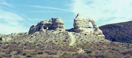 Photo of the Window Peak Monument